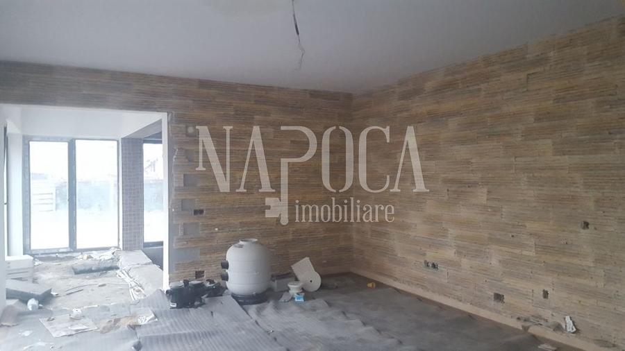 Casă individuală cu 7 camere cu Canalizare în Someșeni