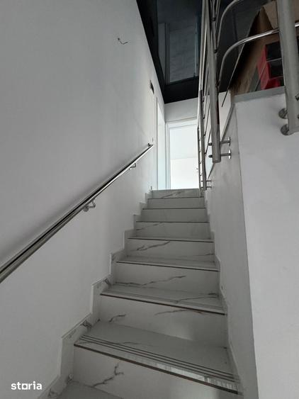 Apartament cu 4 camere în Bascov