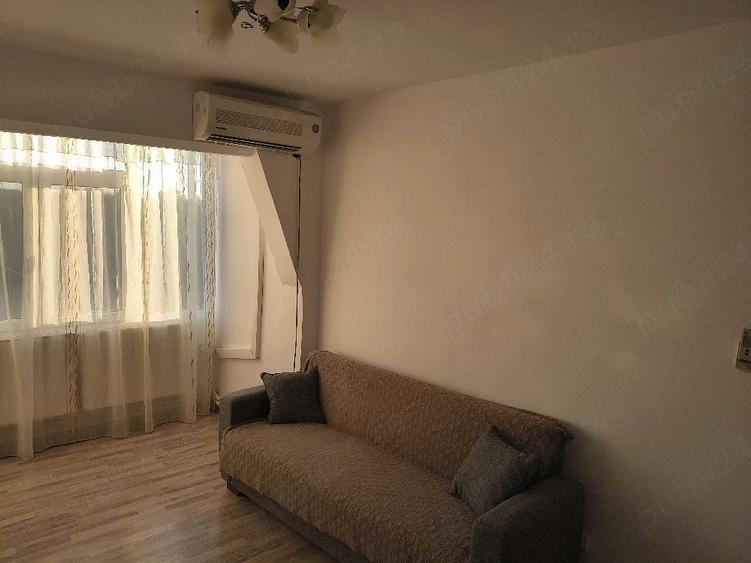 Apartament cu 2 camere semidecomandat în Fetești-Gară