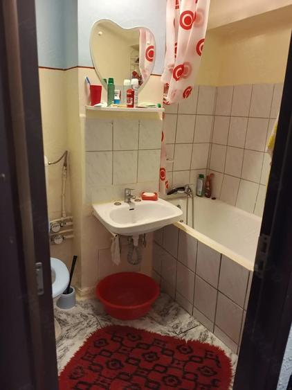 Apartament cu 2 camere decomandat în Colentina