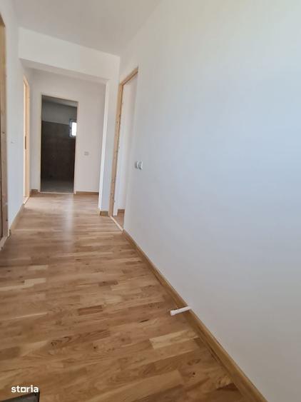Casă cu 4 camere cu Teren 400 Mp în Adunații-Copăceni
