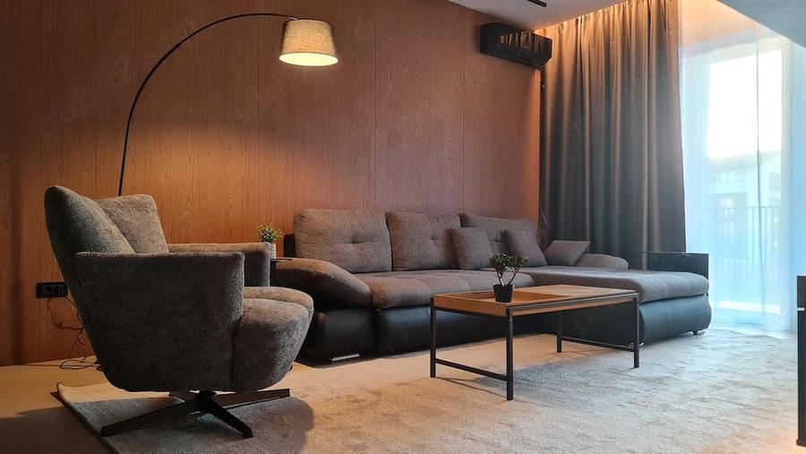 Apartament cu 3 camere decomandat în Giroc