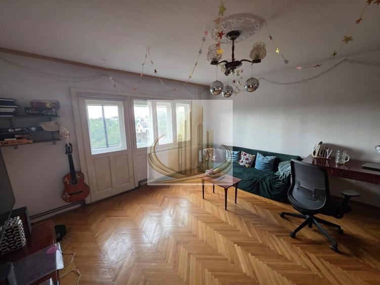 Apartament cu 2 camere decomandat în Bucovina