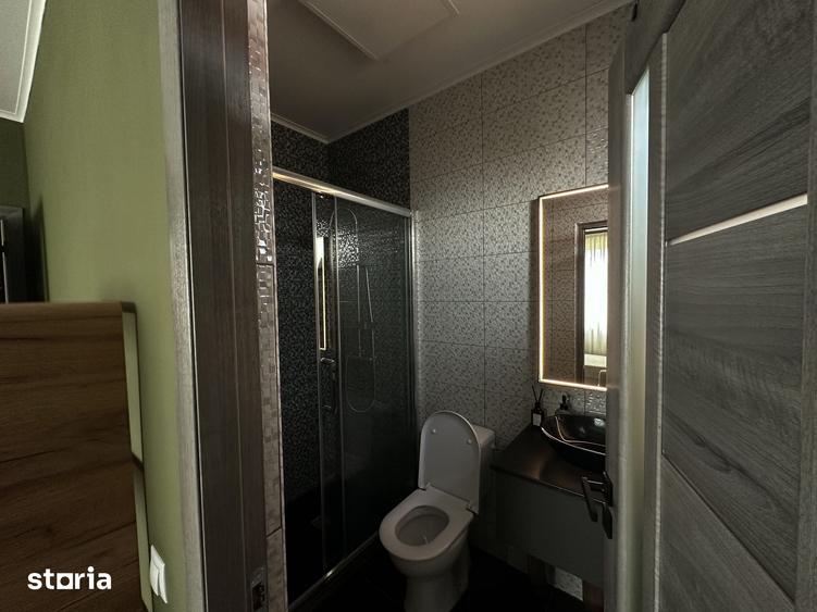 Casă cu 3 camere cu Teren 500 Mp în Central