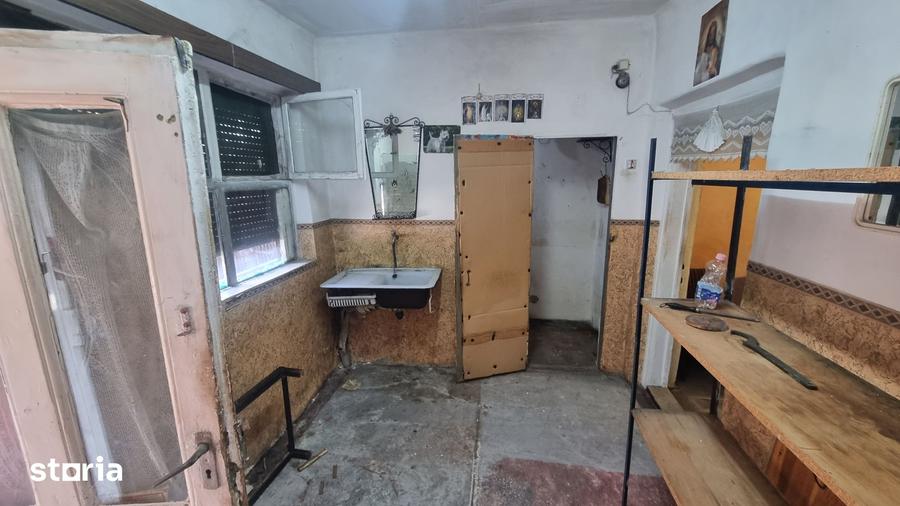 Casă cu 2 camere cu Teren 106 Mp în Dragoș Vodă