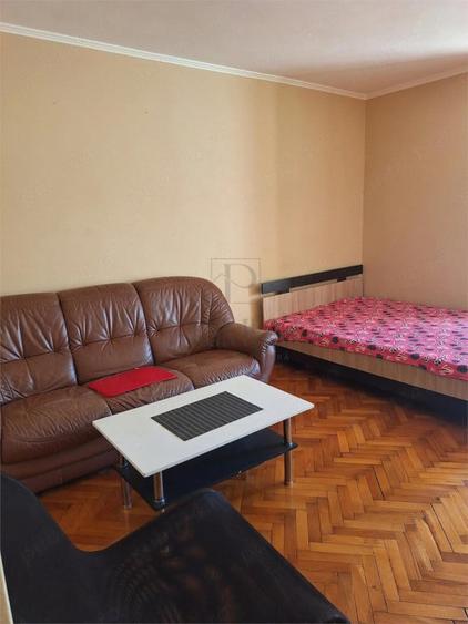 Garsonieră semidecomandată în Central