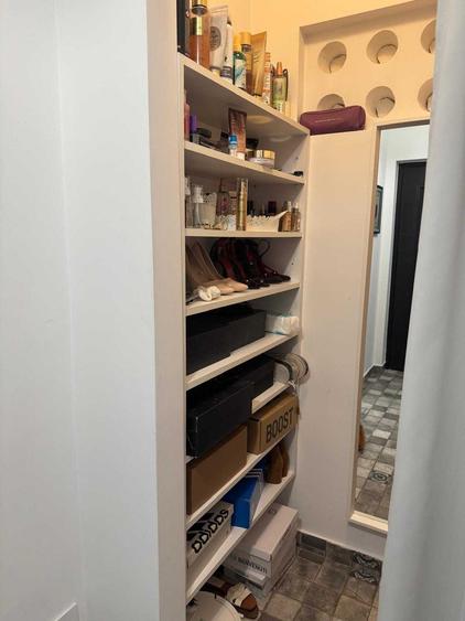 Apartament cu 2 camere semidecomandat în 1 Mai