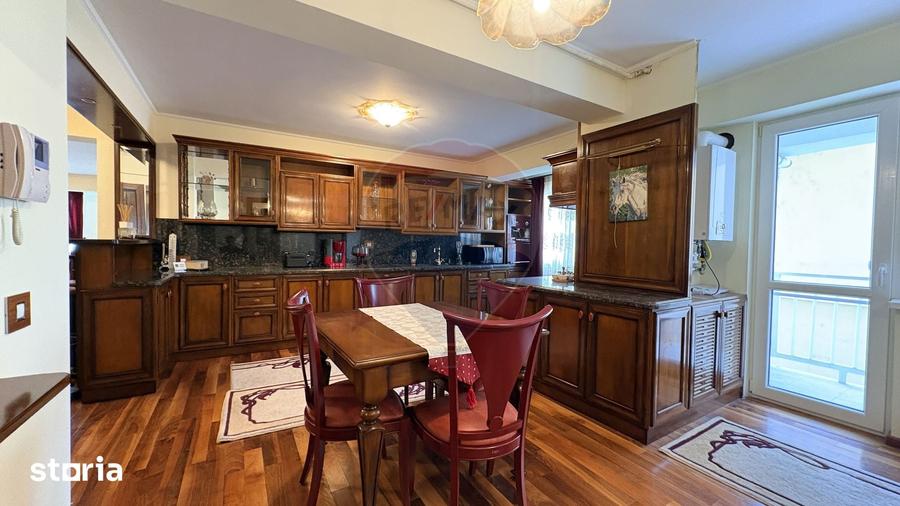 Apartament cu 3 camere în Central