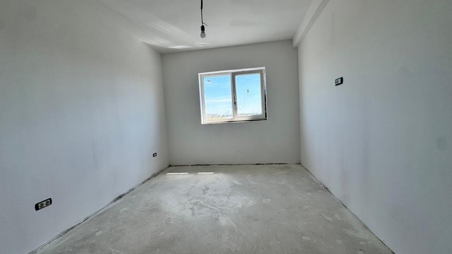 Duplex cu 5 camere cu Canalizare în Giroc