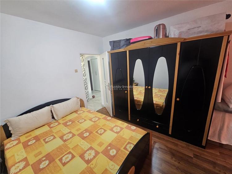 Apartament cu 2 camere decomandat în Calea Caransebeșului