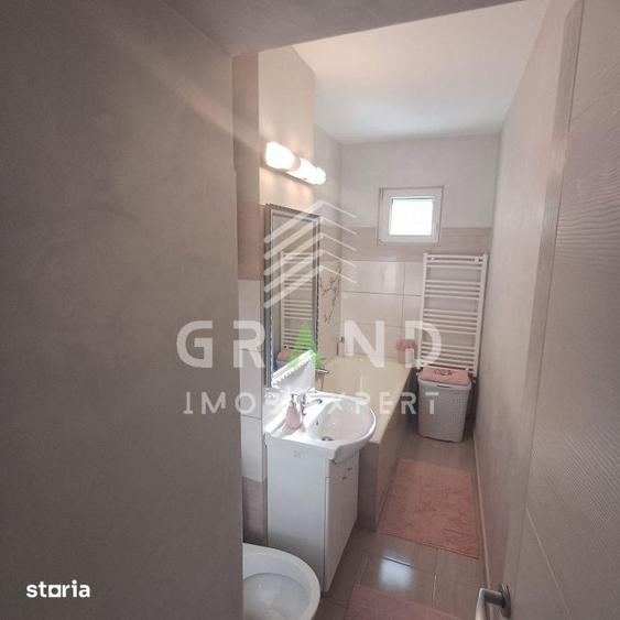 Apartament cu 2 camere decomandat în Republicii