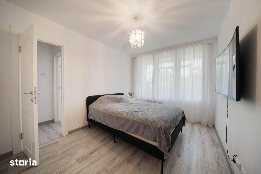 Apartament cu 3 camere decomandat în Ștefan cel Mare