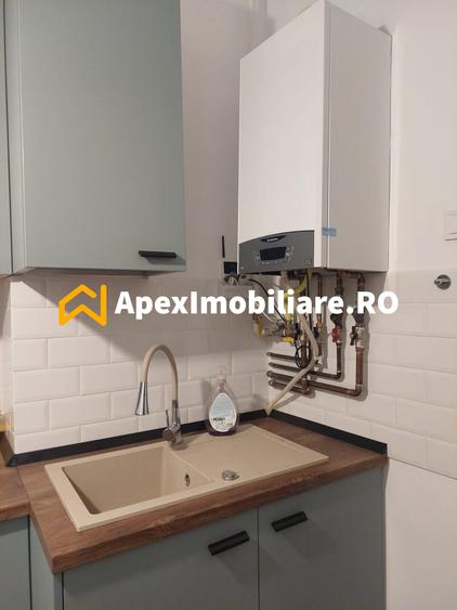 Apartament cu 3 camere semidecomandat, mobilat în Eminescu