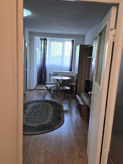Garsonieră decomandată în Dosu Bricii