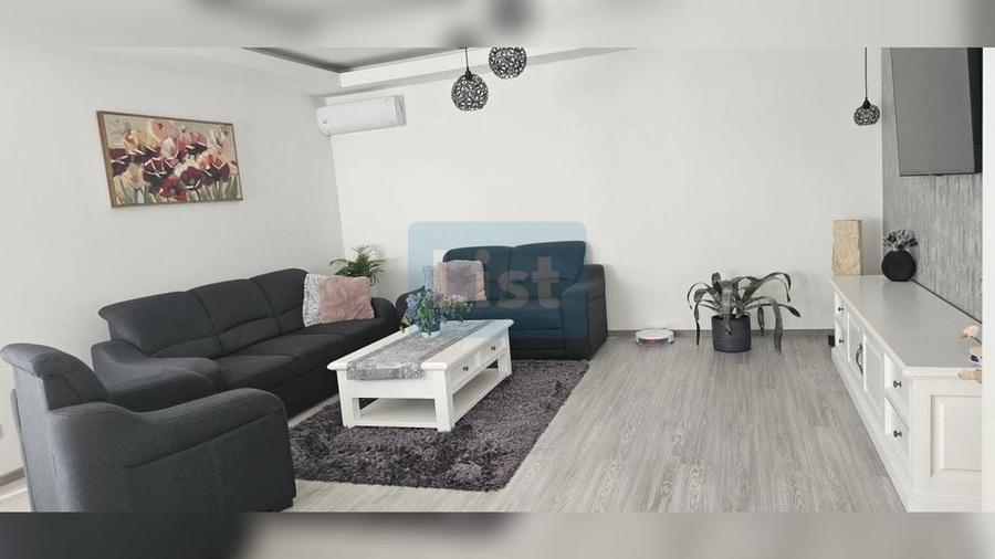 Casa ultrafinisata, garaj, panouri fotovoltaice - 9