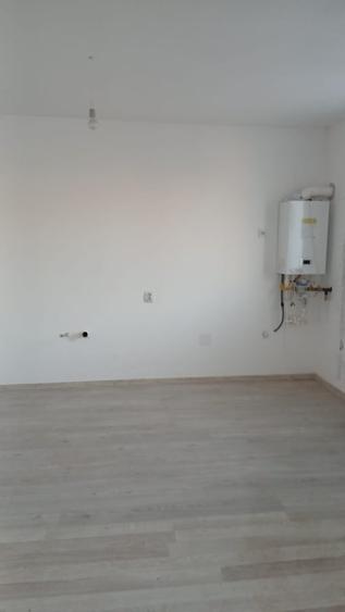 Casă cu 2 camere cu Teren 165 Mp în Alexandriei