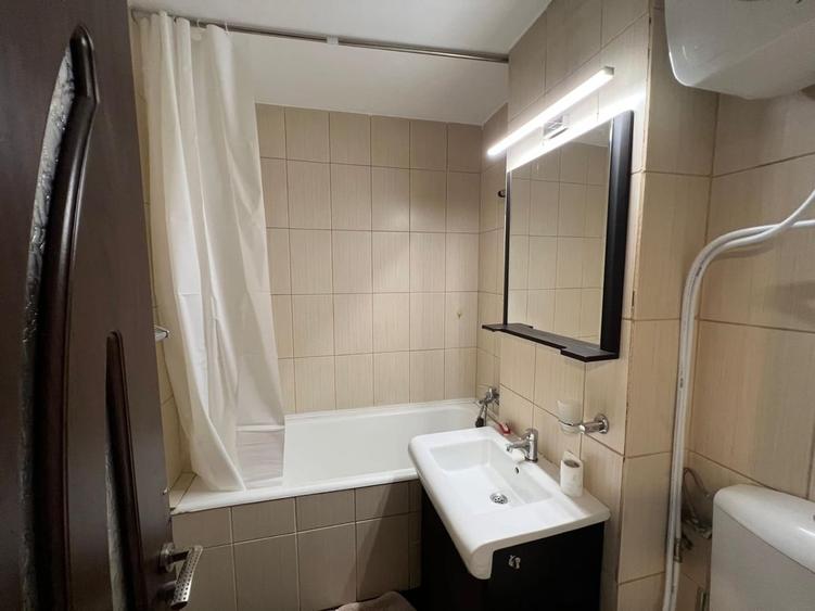Apartament cu 2 camere decomandat în Tineretului