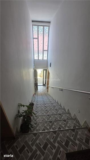 Casă cu 4 camere cu Teren 568 Mp în Valea Rosie