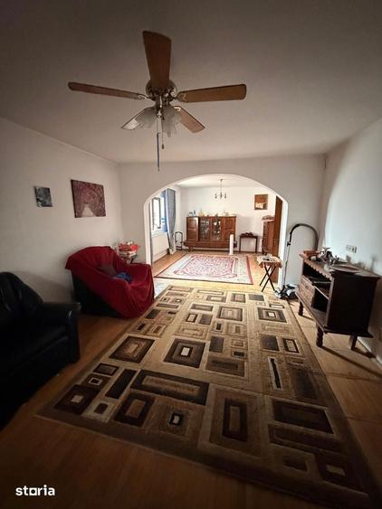 Casă cu 4 camere cu Teren 350 Mp în Agigea