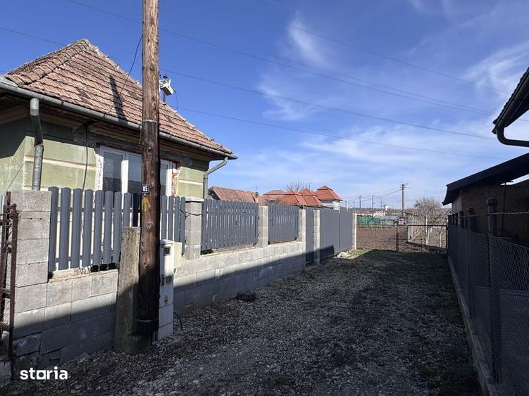 Casă cu 2 camere cu Teren 400 Mp în Central