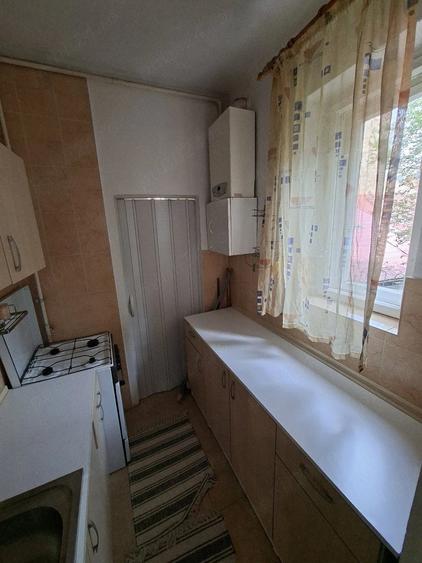Garsonieră decomandată în Horea