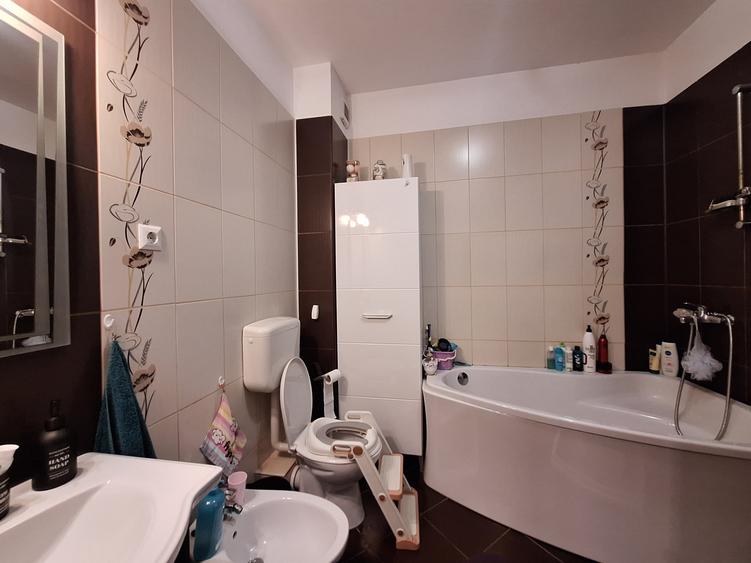 Apartament cu 3 camere, 78 mp, balcon, zona Stadionului - 9