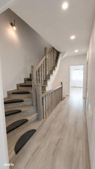 Casă cu 4 camere cu Teren 120 Mp în Central