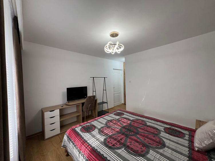 Apartament cu 3 camere decomandat, mobilat în Mărăști