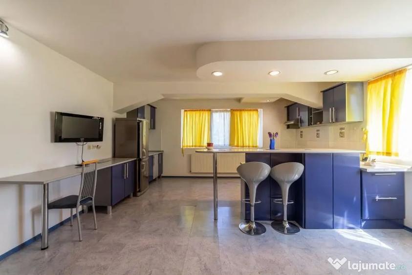 Casă cu 6 camere cu Teren 475 Mp în Găvana