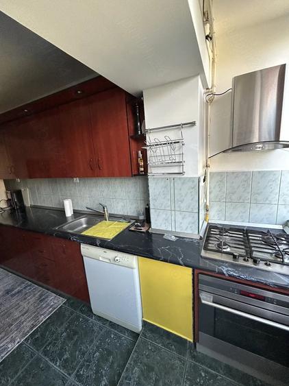 Apartament cu 2 camere decomandat în Carpați 2