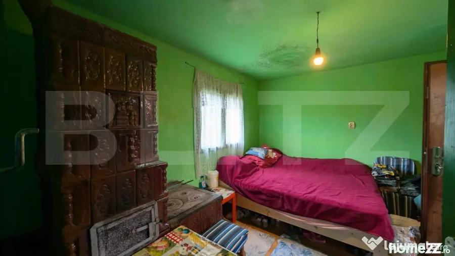 Casă cu 4 camere cu Teren 1100 Mp în Central
