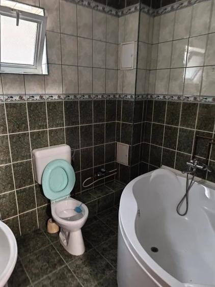 Casă cu Teren 400 Mp în Central