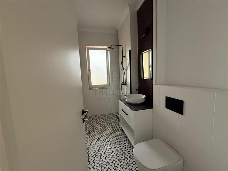 Duplex cu 3 camere cu Canalizare în Moșnița Nouă