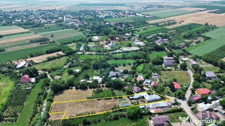 Casă cu 4 camere cu Teren 3405 Mp în Suraia