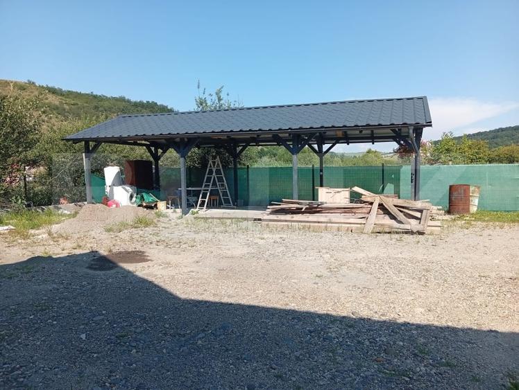 Casă individuală cu 3 camere cu Canalizare în Ivănești