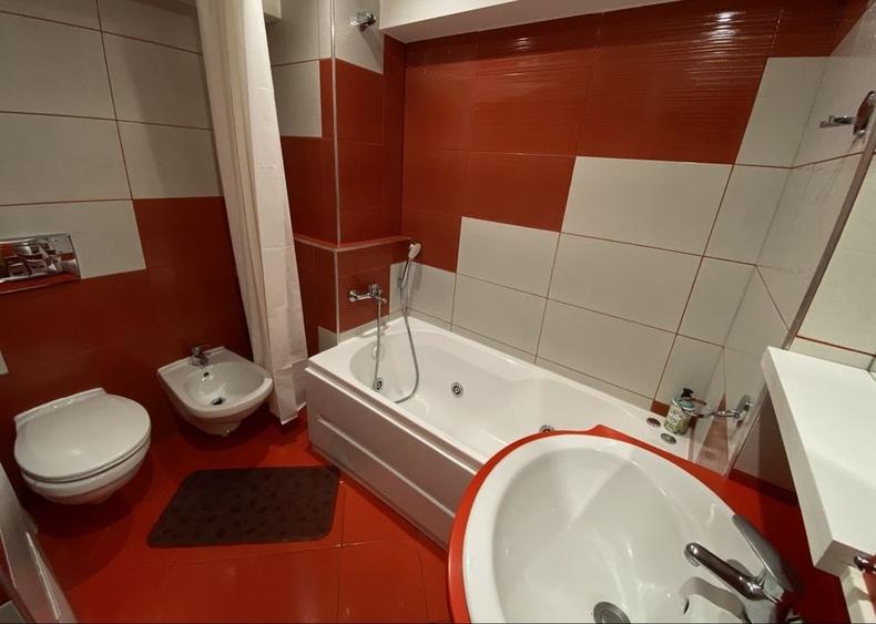 Apartament cu 2 camere decomandat în Ultracentral