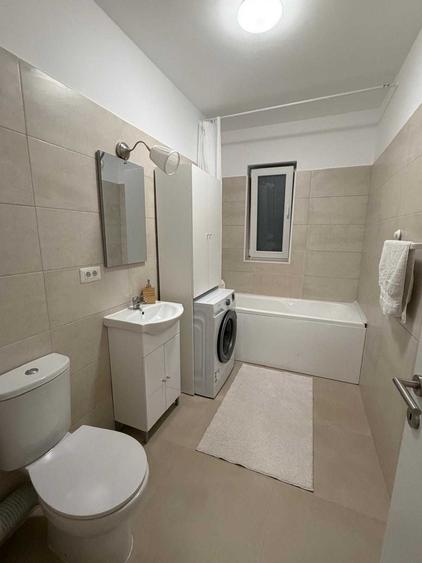 Apartament cu 2 camere decomandat în Apărătorii Patriei