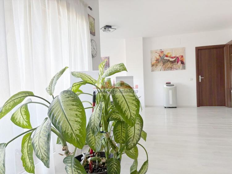 Apartament cu 2 camere decomandat, mobilat în Băneasa