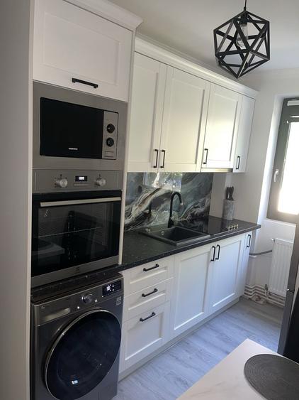 Apartament cu 2 camere decomandat în Malul Mureșului