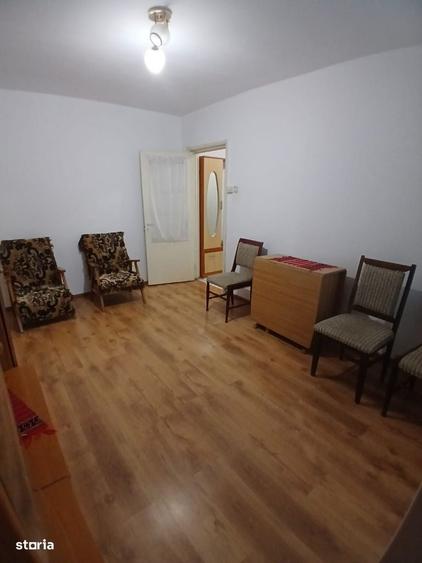 Apartament cu 2 camere semidecomandat în Cornișa