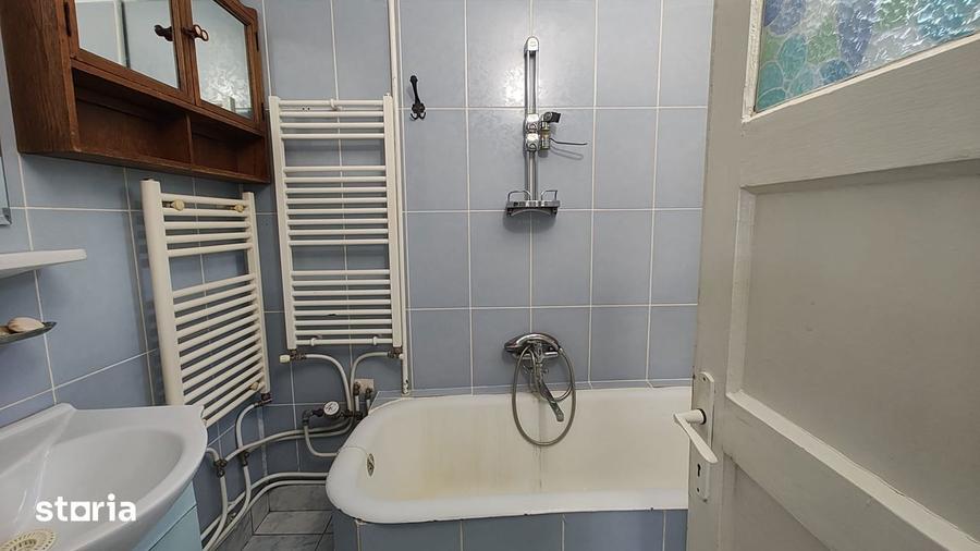 De vanzare apartament 2 camere,zona Petrom,str.Mihai Eminescu - 4
