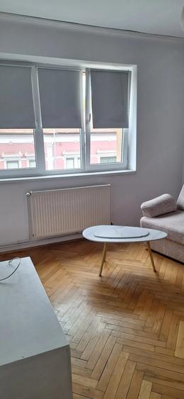 Apartament cu 2 camere decomandat în Semicentral