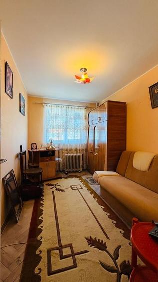 Apartament cu 2 camere decomandat în Micro 19