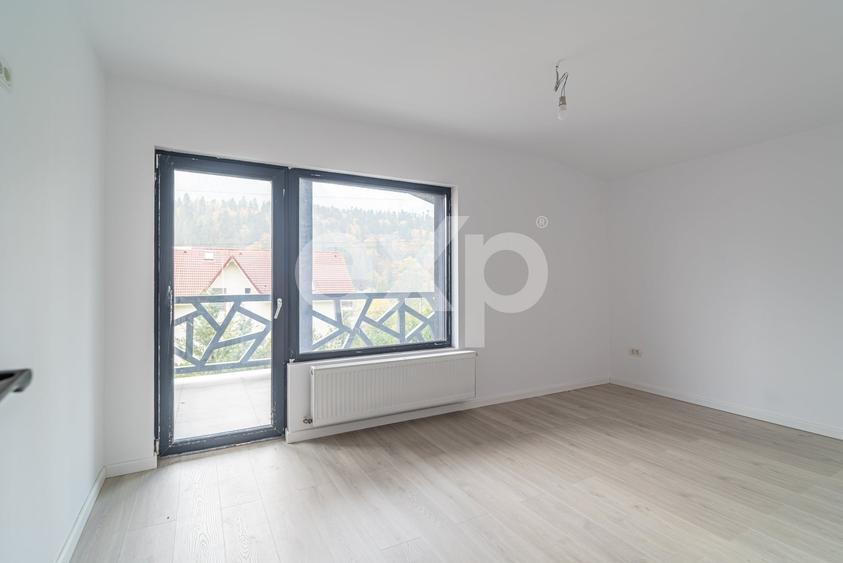 Apartament cu 3 camere decomandat în Zamora