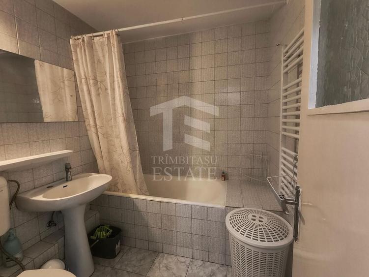 Apartament cu 3 camere semidecomandat, mobilat în Panduri
