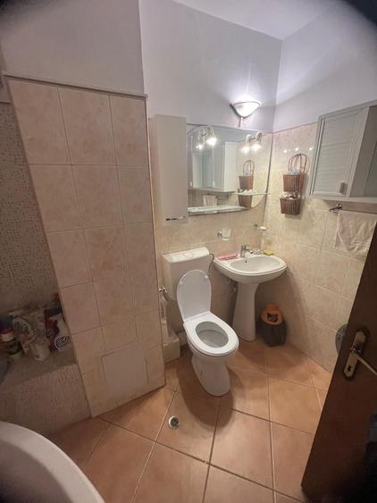 Casă individuală cu 9 camere cu Canalizare în Agigea