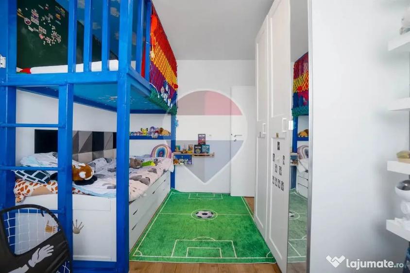 Apartament cu 3 camere decomandat în Sânpetru