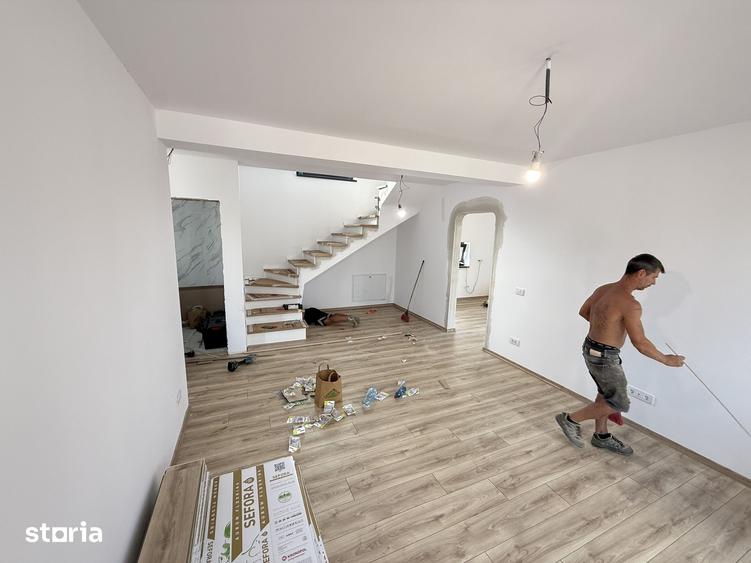 Casă cu 4 camere cu Teren 300 Mp în Central