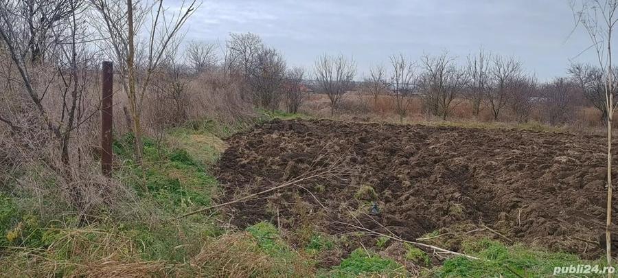 teren intravilan de vanzare - 1
