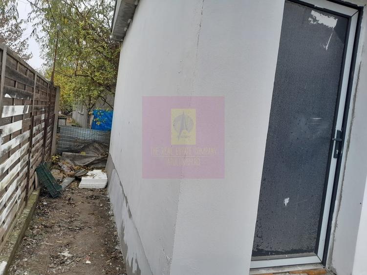 Casă cu 2 camere în Roșu